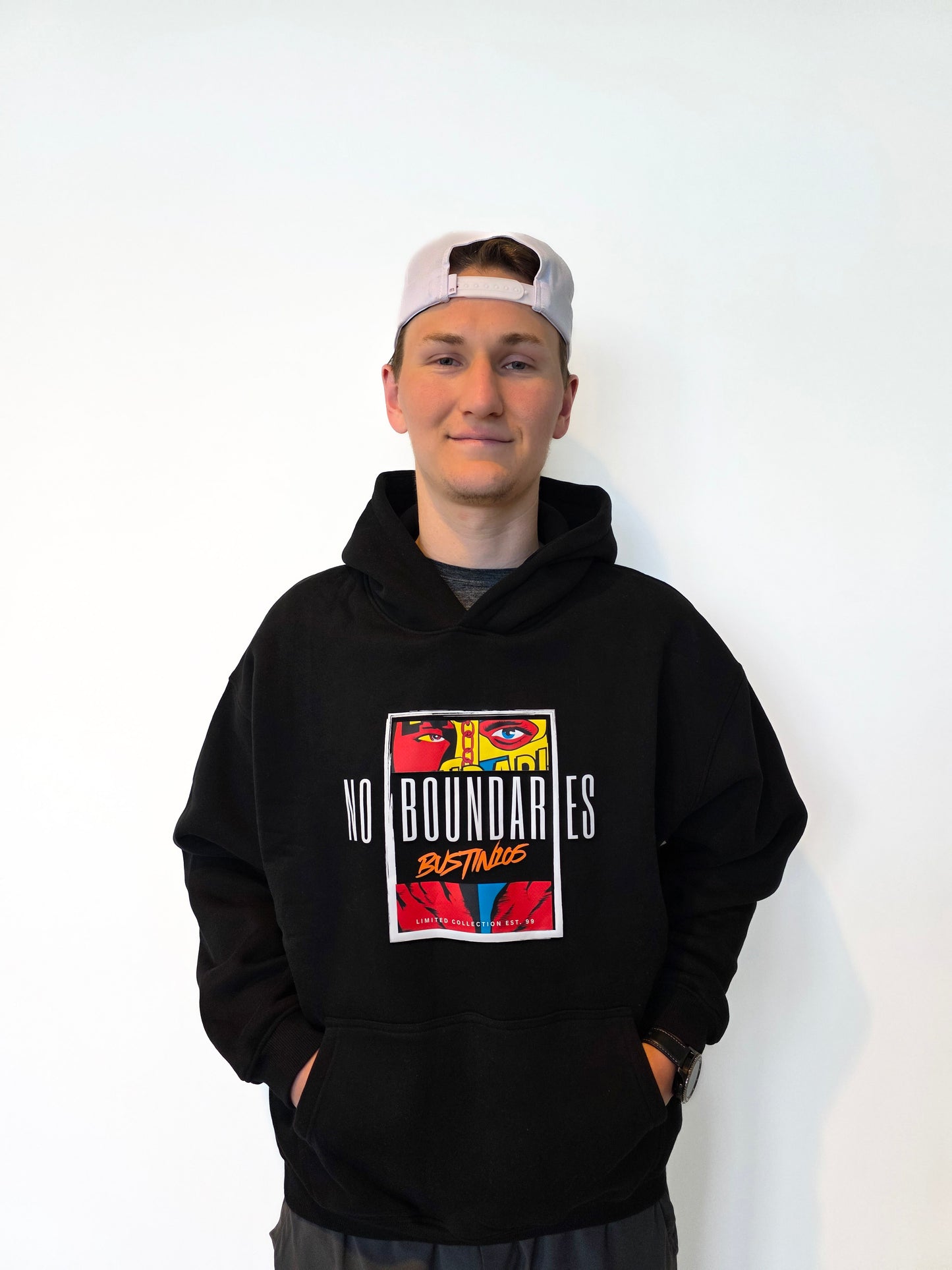 No boundaries Signature hoodie Unisex